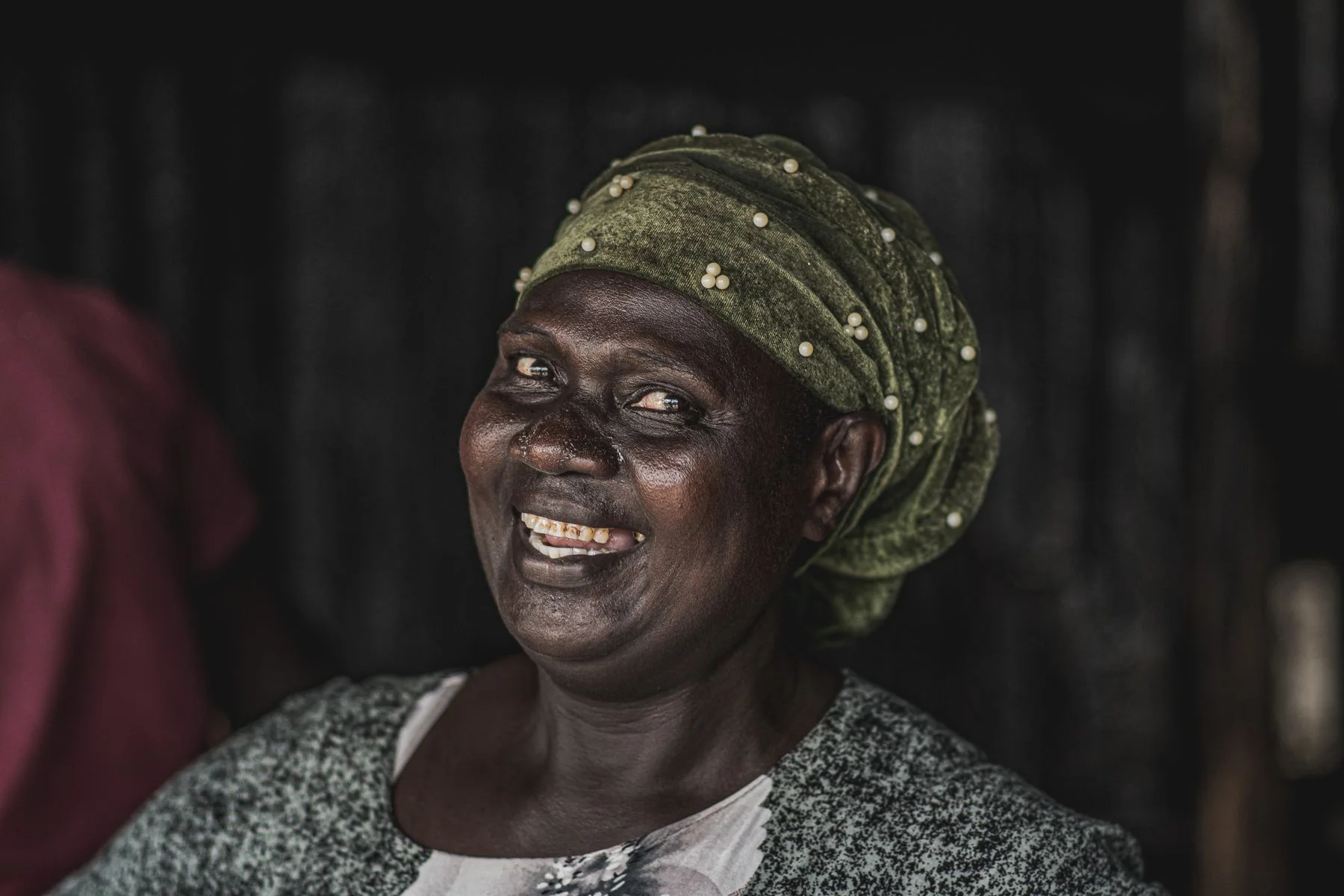 Smiling Kenyan woman in Nairobi